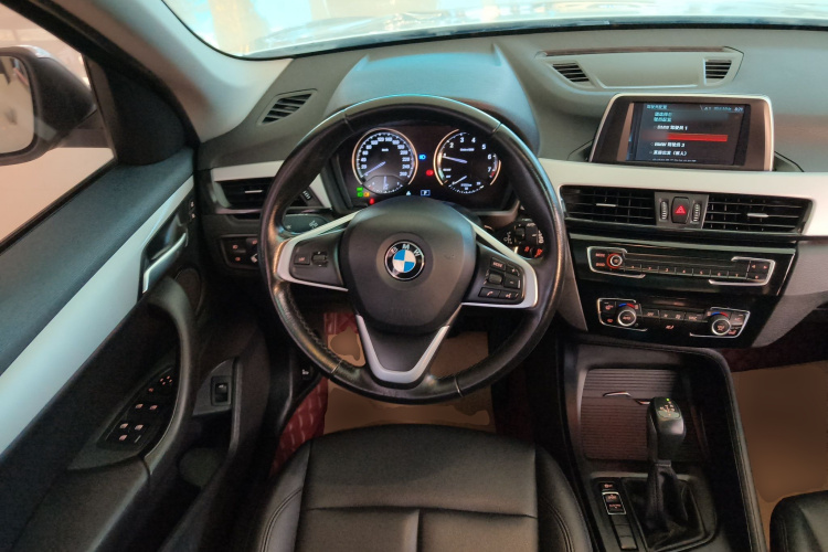 宝马X1 2019款 sDrive18Li 时尚型局部细节13