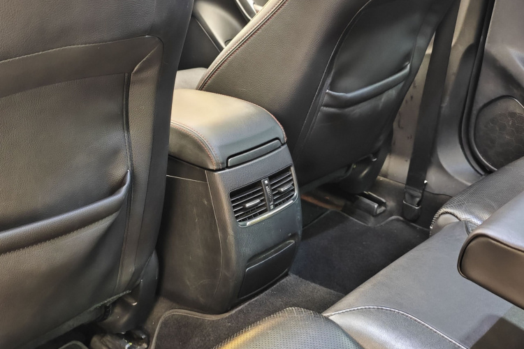 马自达 阿特兹 2015款 2.0L 蓝天尊贵版中控内饰7013