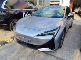 ARCFOX极狐 极狐 阿尔法S5 2024款 560PRO 185kW