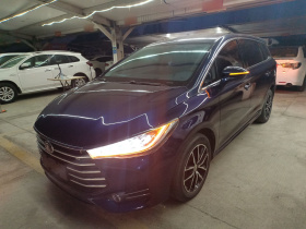 比亚迪 宋MAX 2018款 1.5T 自动智联豪华型 6座