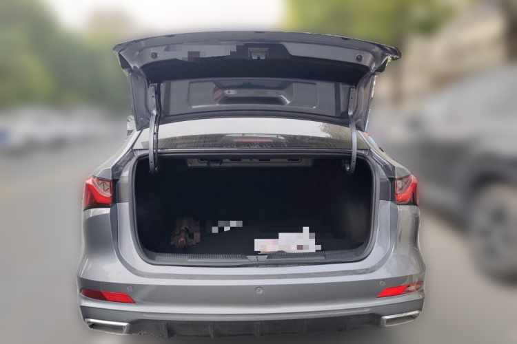 荣威i5 2024款 1.5L CVT尊荣版局部细节23