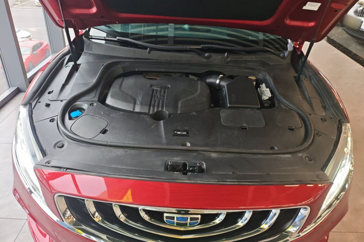 吉利汽车 博瑞 2018款 1.5T MHEV 耀尊版机舱底盘24