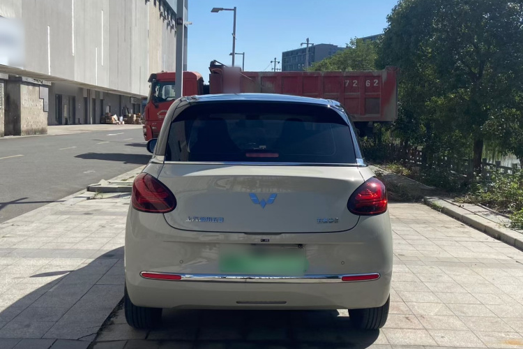 五菱汽车 五菱缤果 2023款 410km 灵犀尊享款车身外观6003