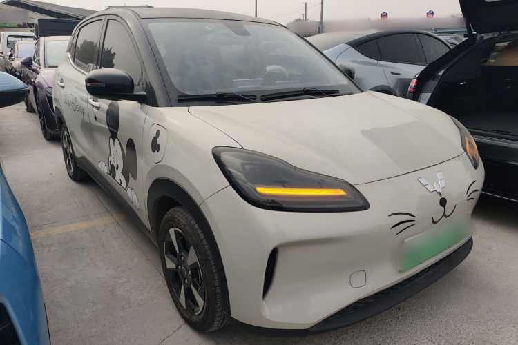 五菱汽车 五菱缤果PLUS 2024款 330km 五座版车身外观6002