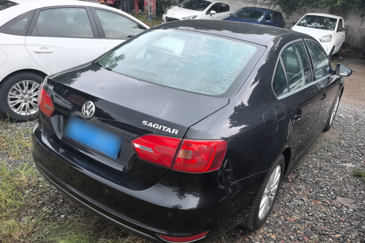 大众 速腾 2014款 1.6L 自动舒适型车身外观6005