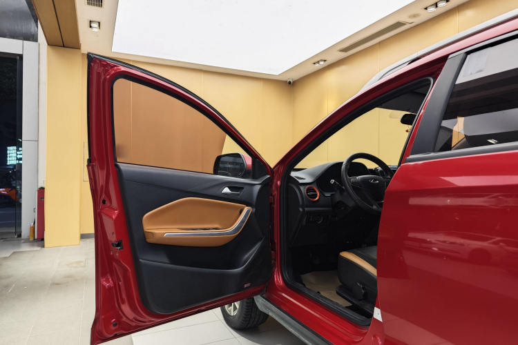 奇瑞 瑞虎3X 2017款 1.5L 手动时尚版车身外观6004