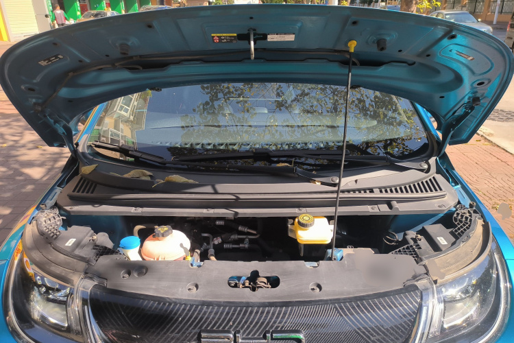 比亚迪 海豚 2021款 405km 时尚版机舱底盘24