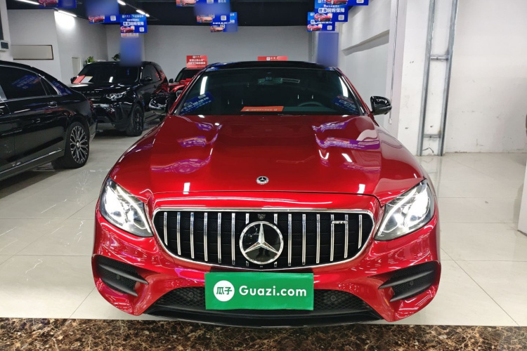 奔驰E级(进口) 2020款 E 260 运动版车身外观2