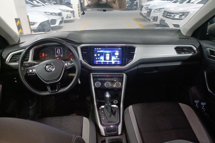 大众 T-ROC探歌 2020款 280TSI DSG两驱精英型中控内饰7002