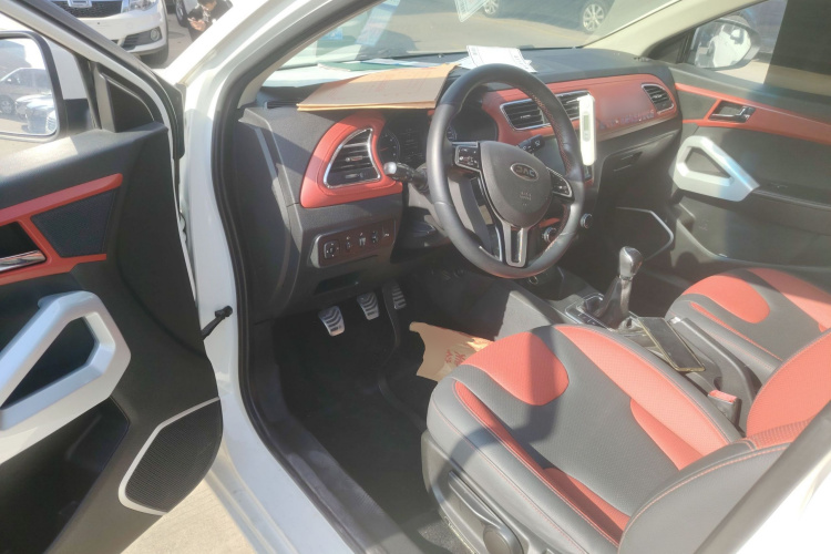 江汽集团 瑞风S2 2018款 智驱版 1.5L 手动豪华智能型中控内饰7003