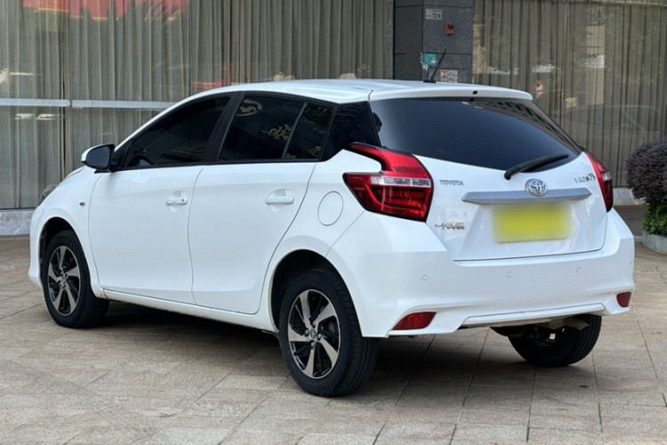 丰田 威驰FS 2017款 1.5L CVT锋驰版车身外观6004