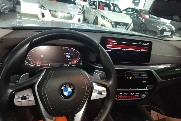 宝马5系 2021款 改款 530Li 尊享型 豪华套装中控内饰12