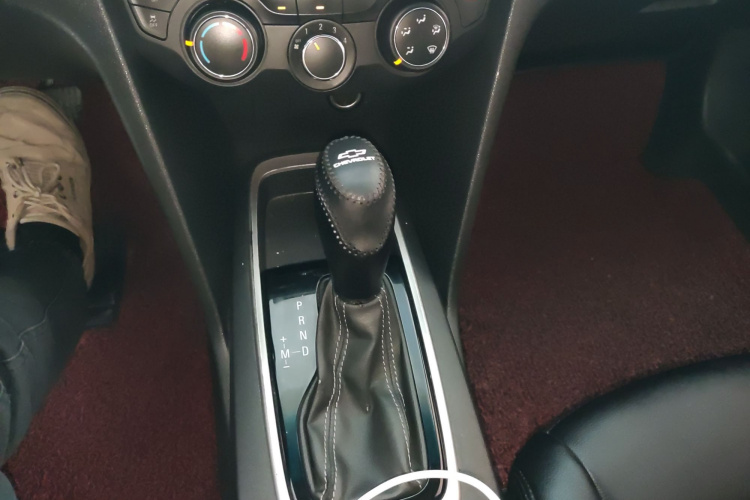 雪佛兰 科沃兹 2018款 320 自动欣享天窗版局部细节18