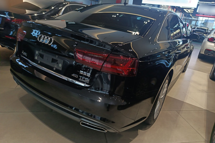 奥迪A6L 2018款 30周年年型 45 TFSI quattro 运动型车身外观6005