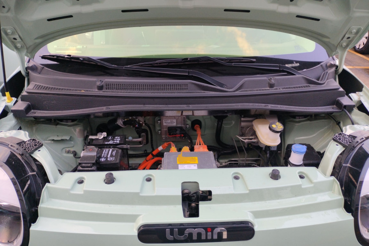 长安启源 长安Lumin 2023款 205km 香沁款机舱底盘24