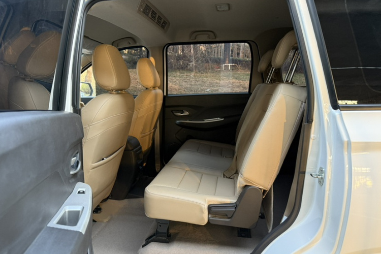 五菱汽车 五菱宏光 2021款 1.5L S舒适型LAR中控内饰7001