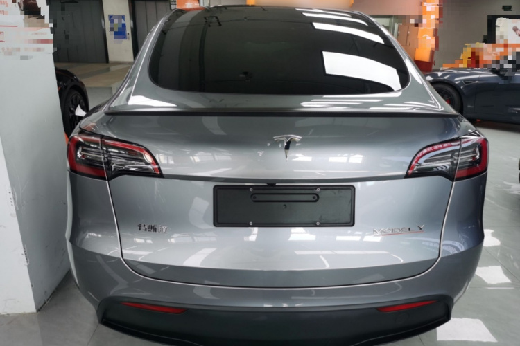 特斯拉 Model Y 2024款 Performance高性能版车身外观6004