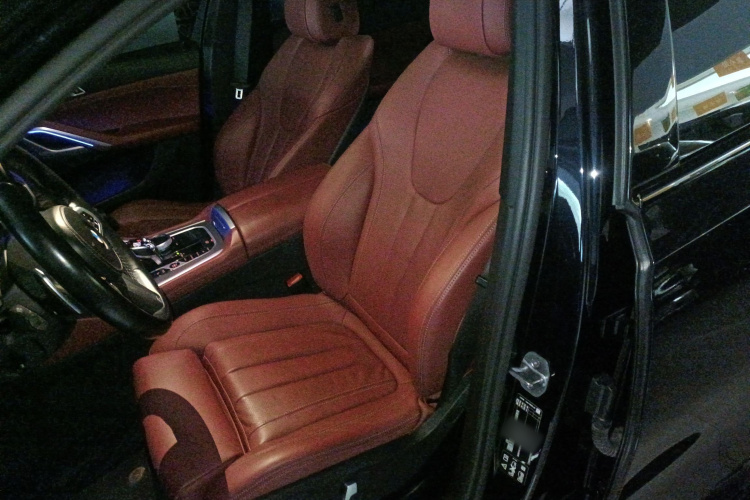 宝马X6 2022款 改款 xDrive30i M运动套装中控内饰19