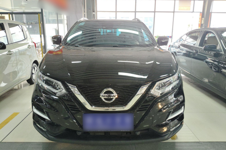 日产 逍客 2022款 2.0L CVT XV Prem豪华版车身外观2