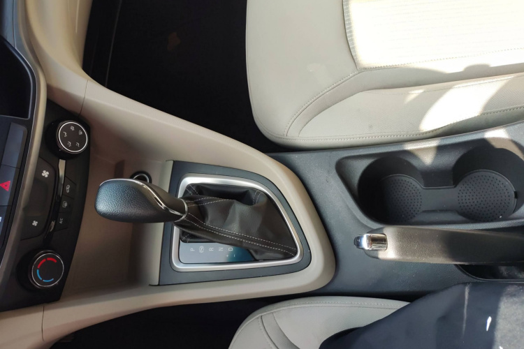 别克 英朗 2021款 典范 1.5L 自动进取型局部细节9003