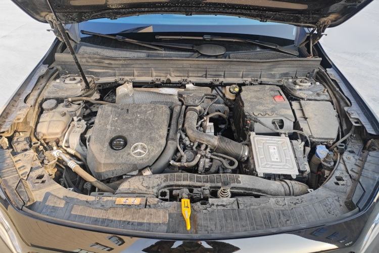 奔驰GLB 2022款 改款 GLB 200 时尚型机舱底盘24