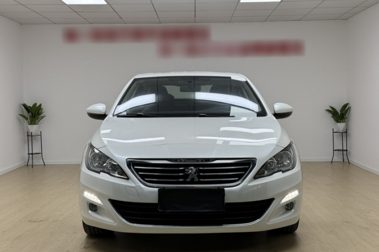 标致408 2015款 1.2T 自动豪华版车身外观6003