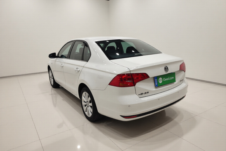 大众 2019款 改款 宝来·传奇 1.5L 手动时尚型 国VI车身外观5