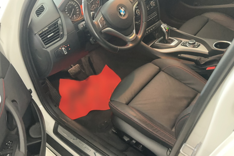 宝马X1 2014款 xDrive20i 运动设计套装中控内饰7002