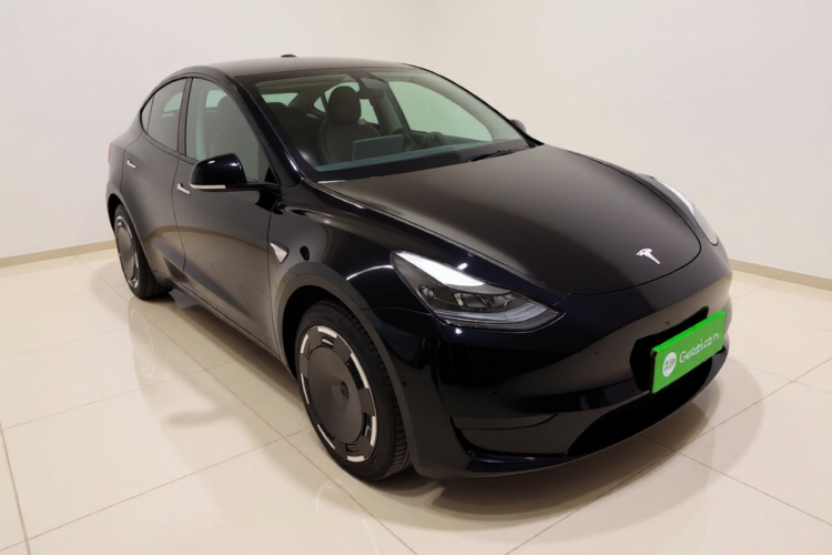 特斯拉 Model Y 2022款 改款 后轮驱动版车身外观3