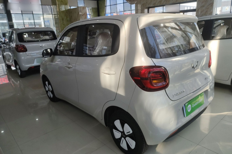 五菱汽车 宏光MINIEV 2025款 四门版 进阶款车身外观4