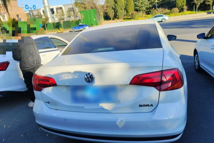 大众 2019款 改款 宝来·传奇 1.5L 手动时尚型 国VI车身外观6