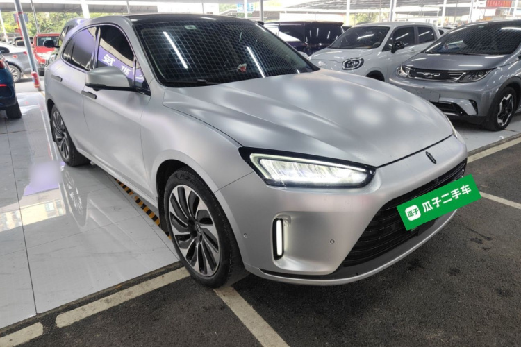 鸿蒙智行 问界M5 2022款 增程四驱性能版车身外观3