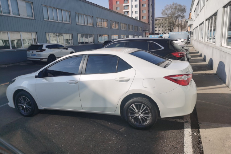 丰田 雷凌 2016款 1.6G 手动精英版车身外观6005