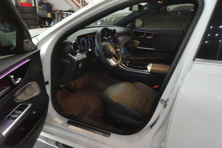 奔驰C级 2022款 C 200 L 运动版中控内饰7003