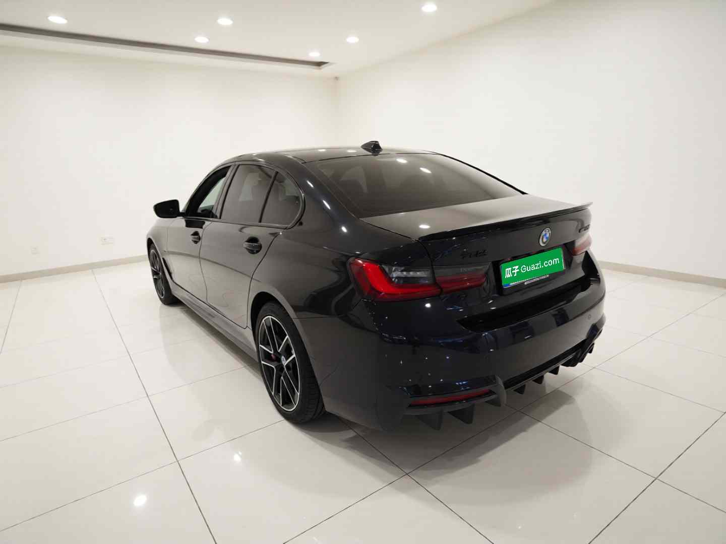 宝马i3 2024款 eDrive 40 L 曜夜运动套装(3)