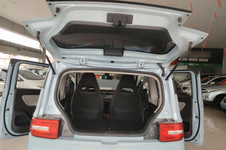 五菱汽车 宏光MINIEV 2021款 马卡龙臻享款 磷酸铁锂机舱底盘23