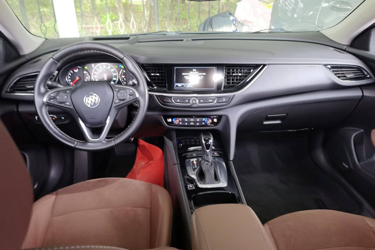 别克 君威 2019款 28T 尊享型 国VI中控内饰12