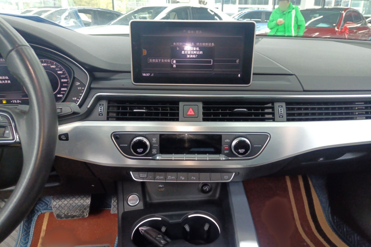 奥迪A4L 2019款 40 TFSI 时尚型 国VI局部细节16