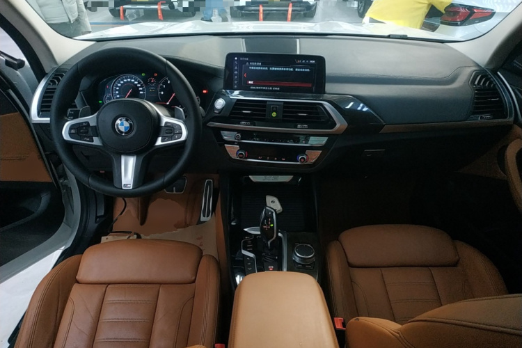 宝马X3 2018款 xDrive30i 领先型 M运动套装 国V中控内饰7002