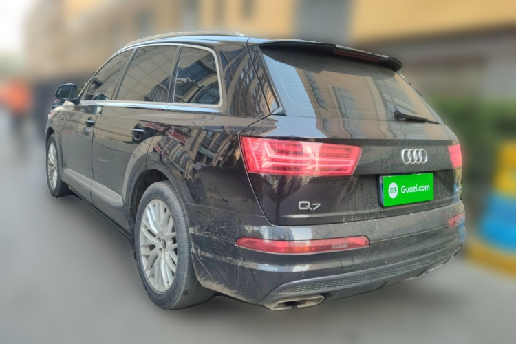 奥迪Q7 2018款 45 TFSI S line运动型车身外观6003
