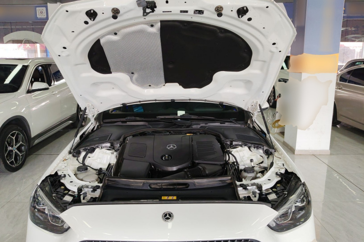 奔驰C级 2023款 改款 C 260 L 运动版机舱底盘24