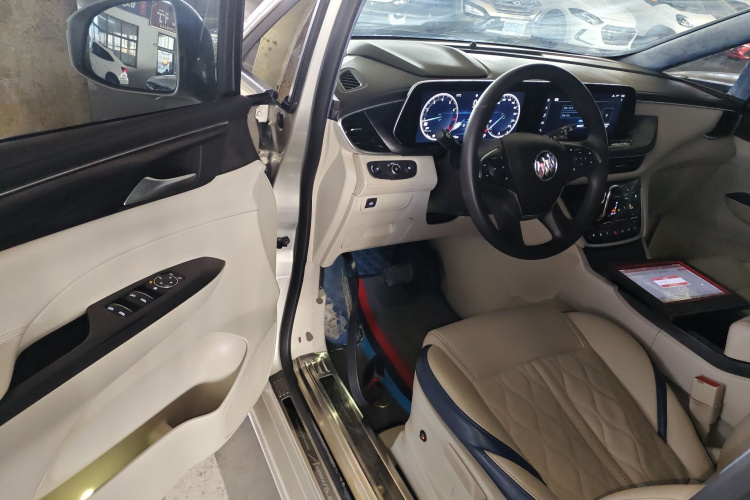 别克GL8 2021款 ES陆尊 653T 舒适型中控内饰7003