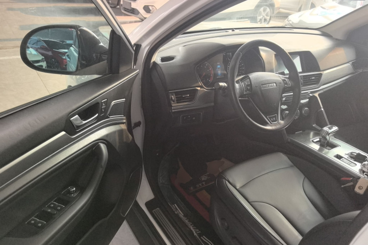 哈弗H6 2018款 蓝标 运动版 1.5T 自动两驱精英型中控内饰20