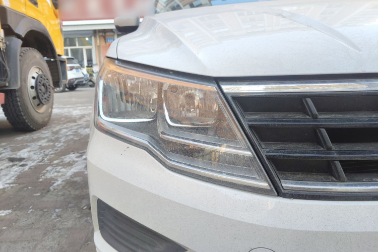 大众 捷达 2017款 1.4L 手动时尚型车身外观8