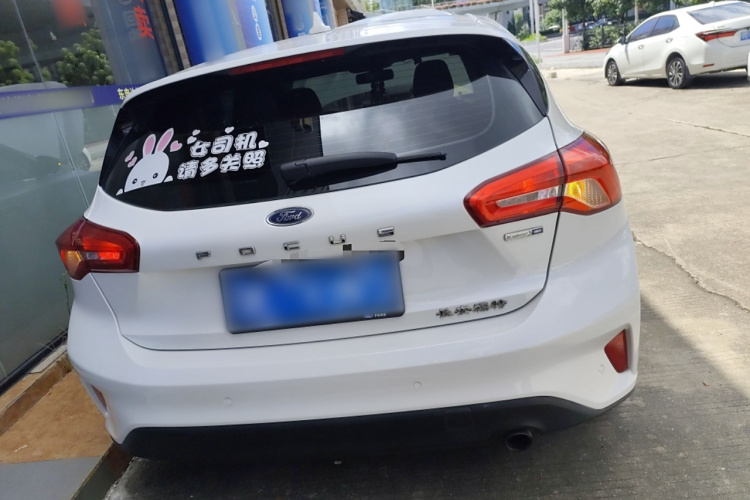 福特 福克斯 2019款 两厢 EcoBoost 180 自动锋潮型车身外观6