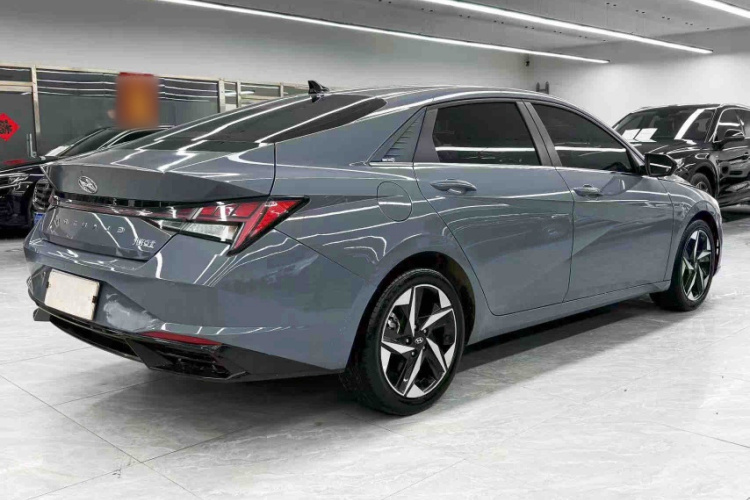 现代 伊兰特 2021款 1.5L CVT LUX尊贵版车身外观6003