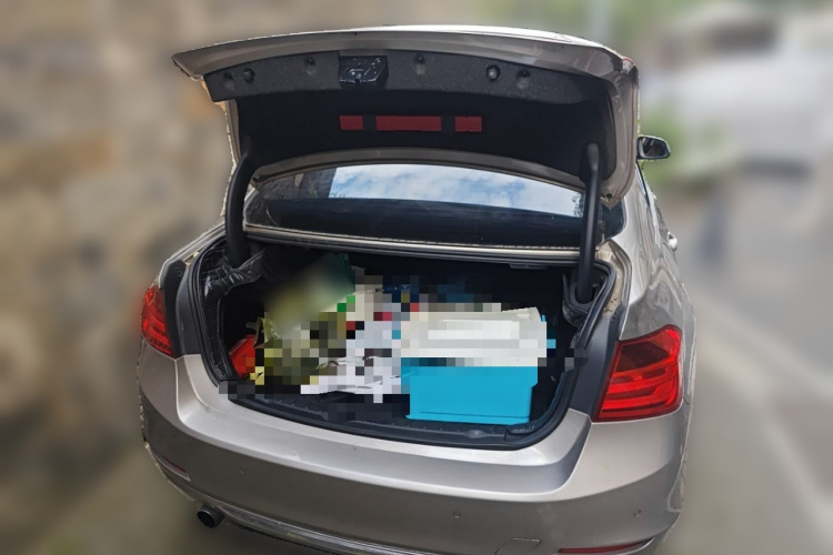 宝马3系 2015款 320Li 豪华设计套装局部细节23