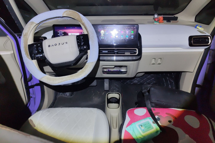 宝骏KiWi EV 2023款 大疆版 磷酸铁锂中控内饰12