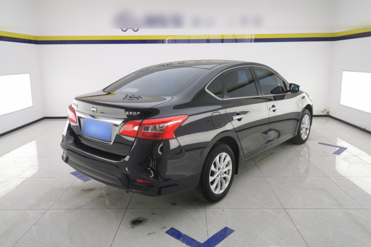 日产 轩逸 2024款 经典 1.6XE CVT舒适版车身外观7