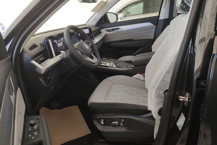 大众 揽巡 2024款 改款 380TSI 四驱R-Line巡游 众享款局部细节19